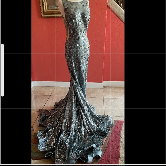 Jovani teal gown with train - Picture 1 of 12